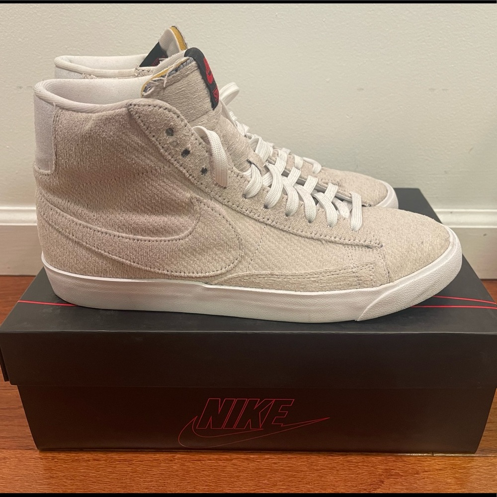 Nike Blazers Mid Strangers Things Upside Down Pack - Authentic - Mens Size 10.